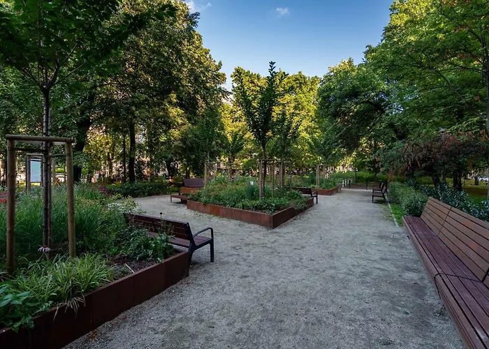 Orchard Center Apartment