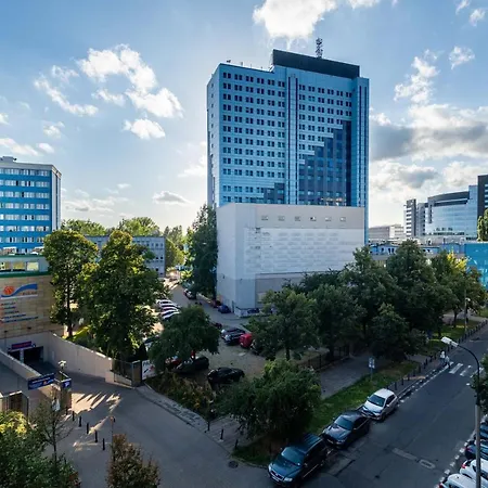 Orchard Center Daire Varşova