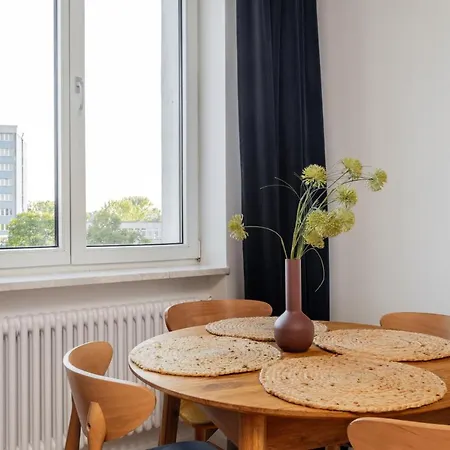 Orchard Center * Varşova